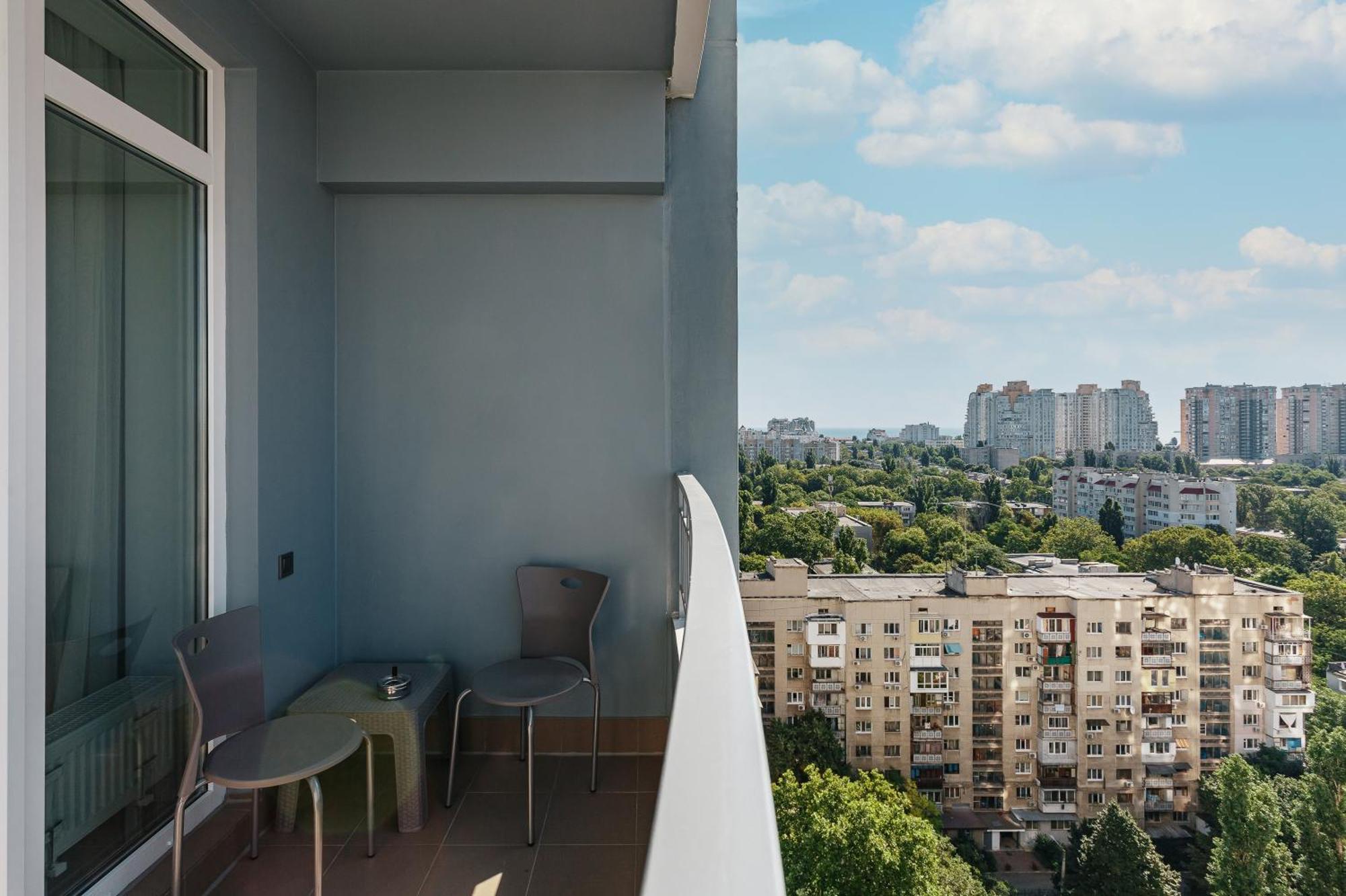 Premium Apartments Four Seasons โอเดสซา ภายนอก รูปภาพ